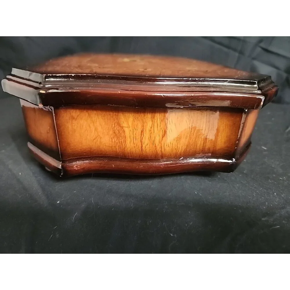 wooden jewelry box with violin pictured‎ on top